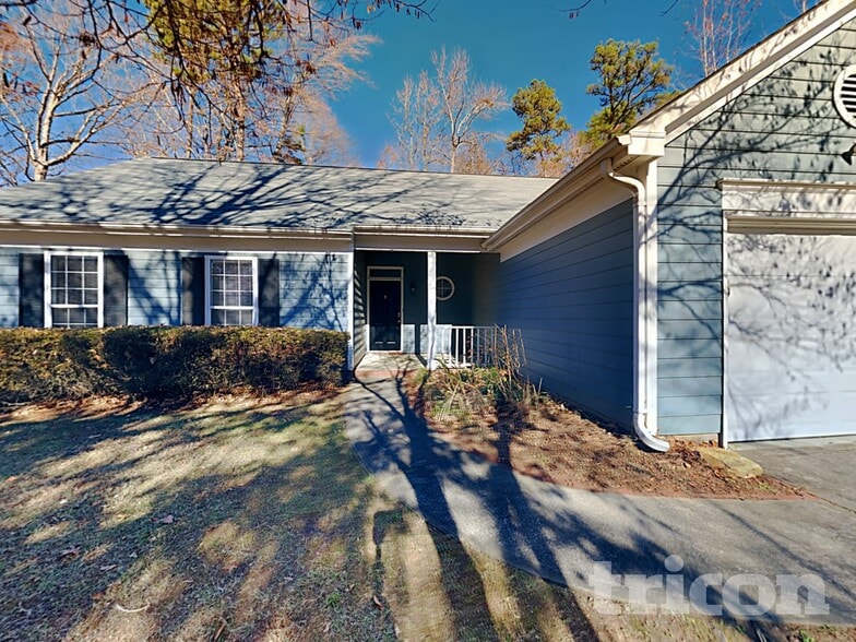 Building Photo - 5207 Hedgecrest Pl