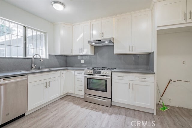 Building Photo - 16908 Los Alimos St