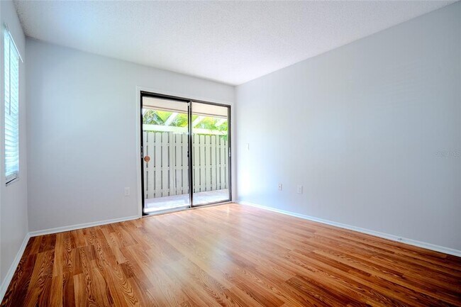 Building Photo - 5797 Summerside Ln