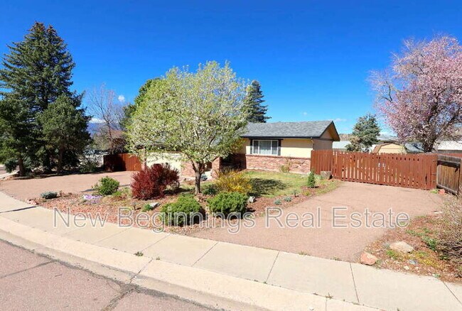 Building Photo - 5330 Silver Spur Ave