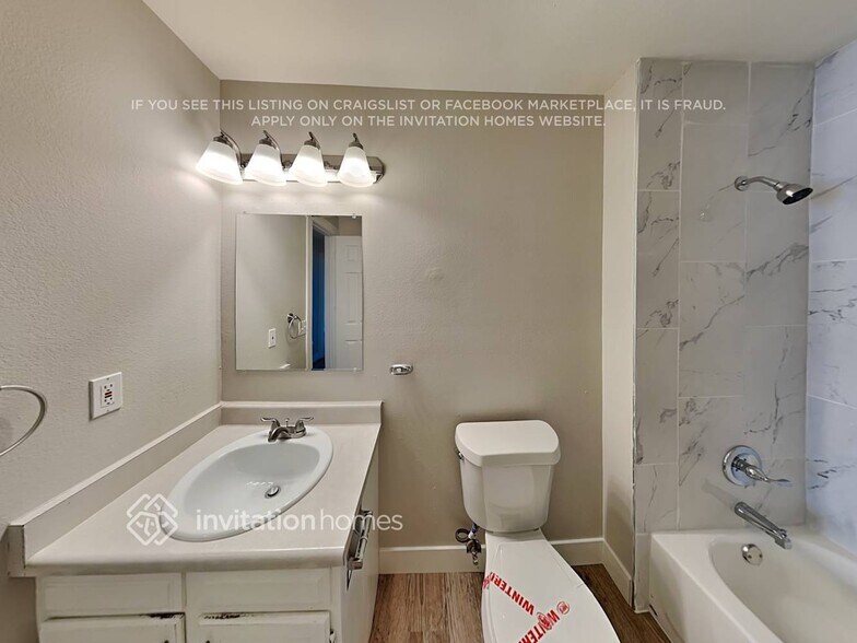 Building Photo - 1252 S Argonne Cir