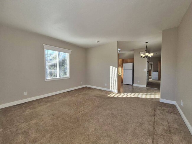 Building Photo - 1028 Shawnee Trail