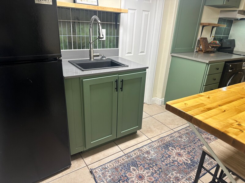 Building Photo - 189 N 6th Ave