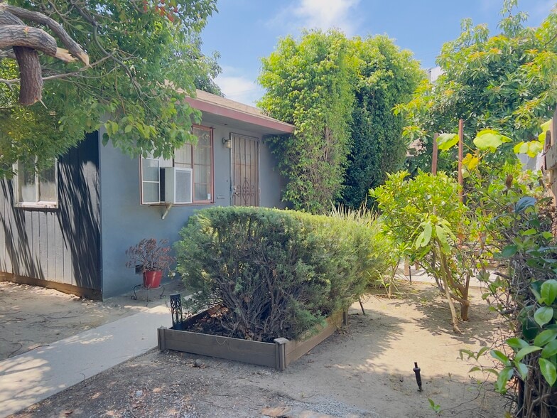 Building Photo - 4247 S Centinela Ave