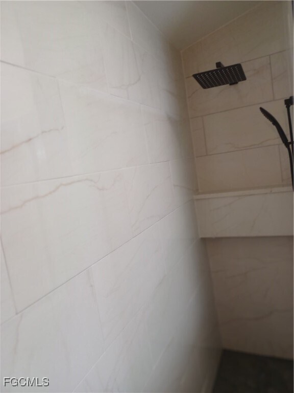 Building Photo - 5515 SW 12th Ave