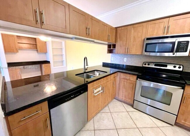 Building Photo - 6418 Emerald Dunes Dr