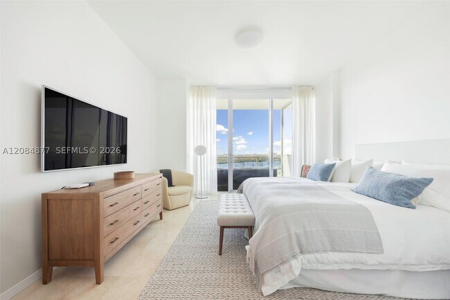 Building Photo - 10295 Collins Ave