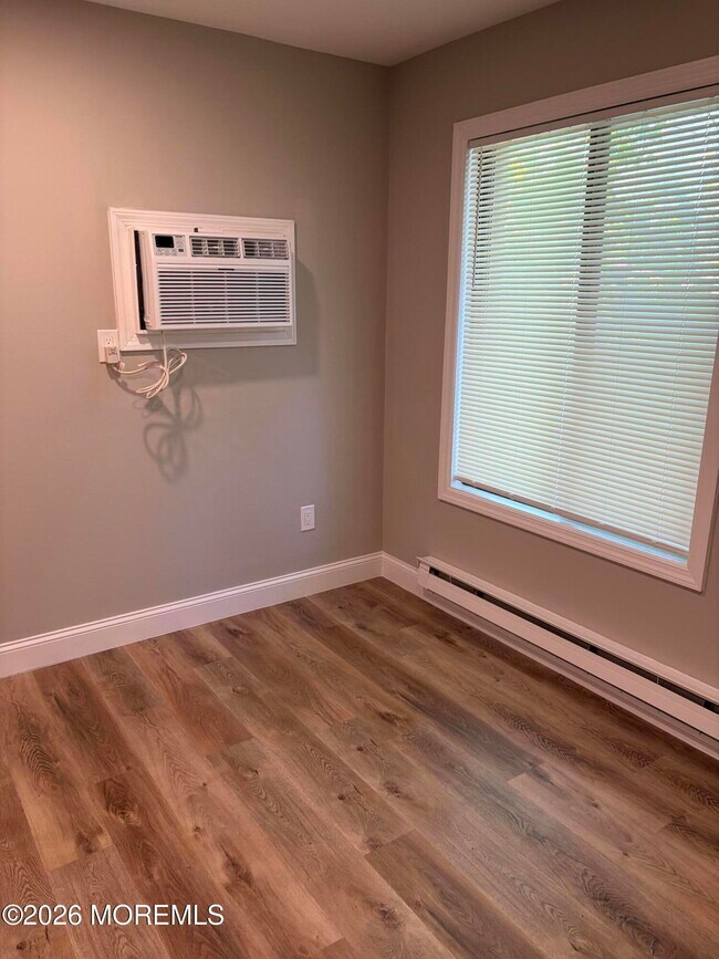 Building Photo - 204 Covered Bridge Blvd