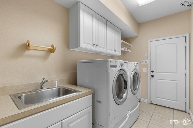 Building Photo - 4122 Candlewood Cir