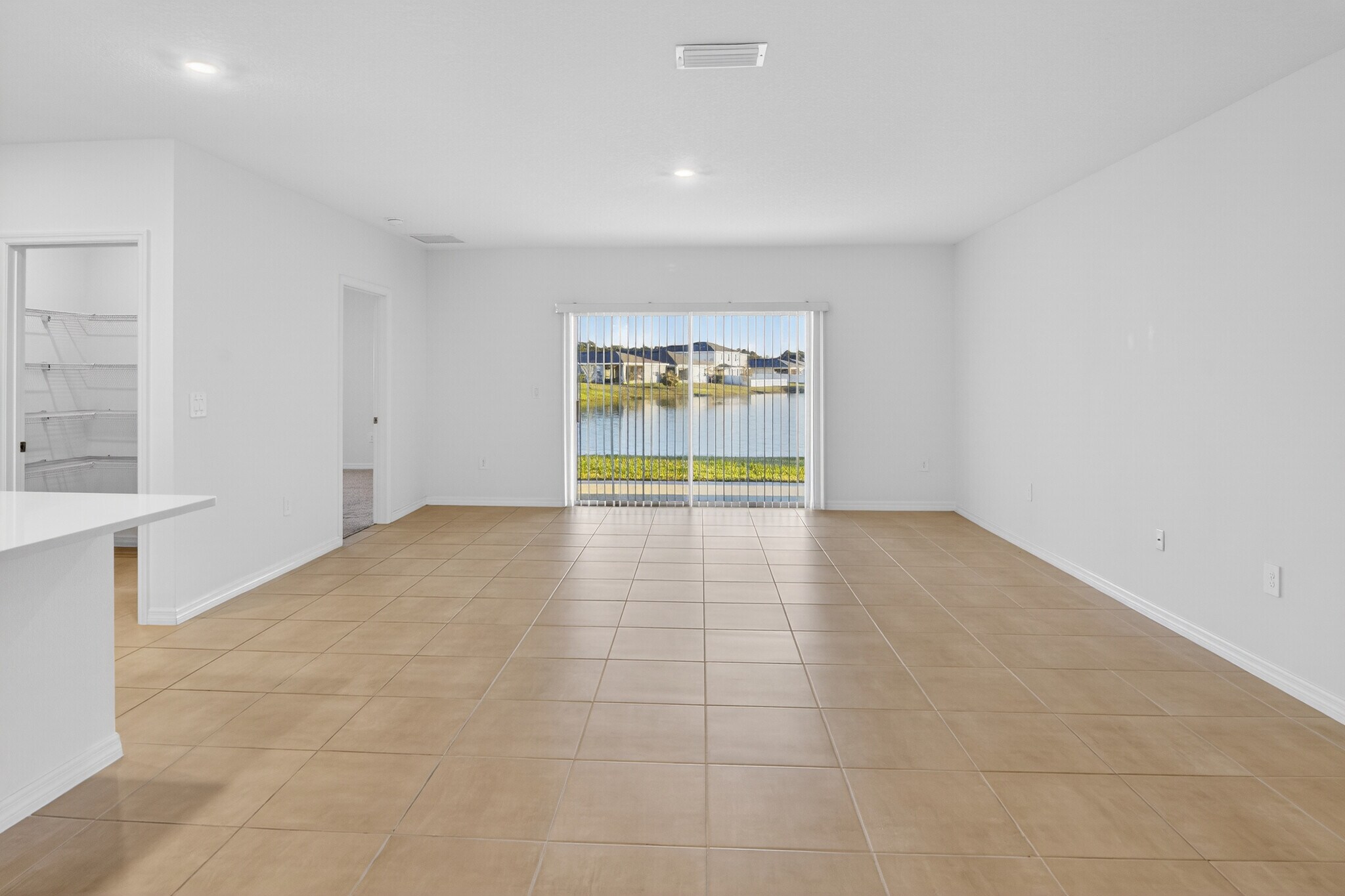 Building Photo - 3917 Southern Vista Loop