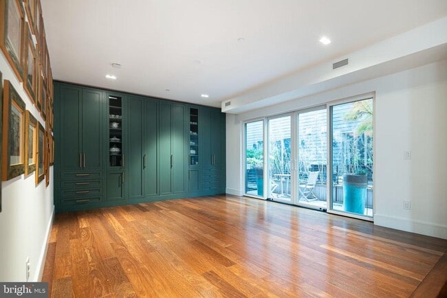 Building Photo - 815 S 20th St