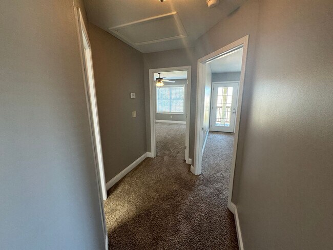 Building Photo - 3BR/2.5BA For Rent