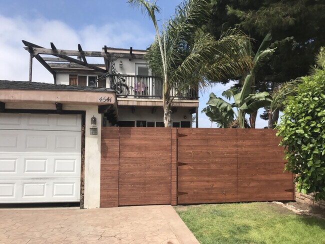 Building Photo - 4641 W 162nd St