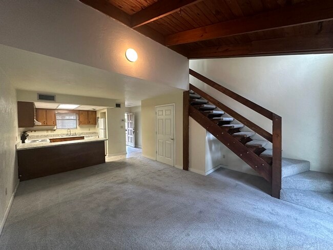 Building Photo - 312 Wood Grove Ct