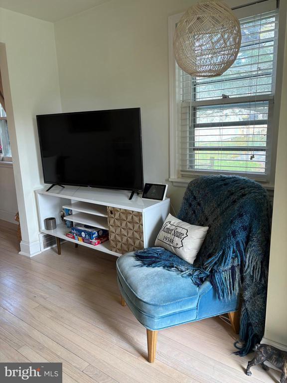 Building Photo - 509 D St