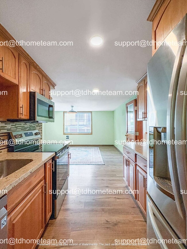 Building Photo - "Charming 2-Bed Gem in Renton with Granite Elegance – 620 sqft of Cozy Living!"