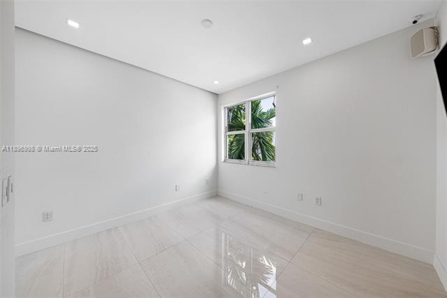 Building Photo - 360 CONDO