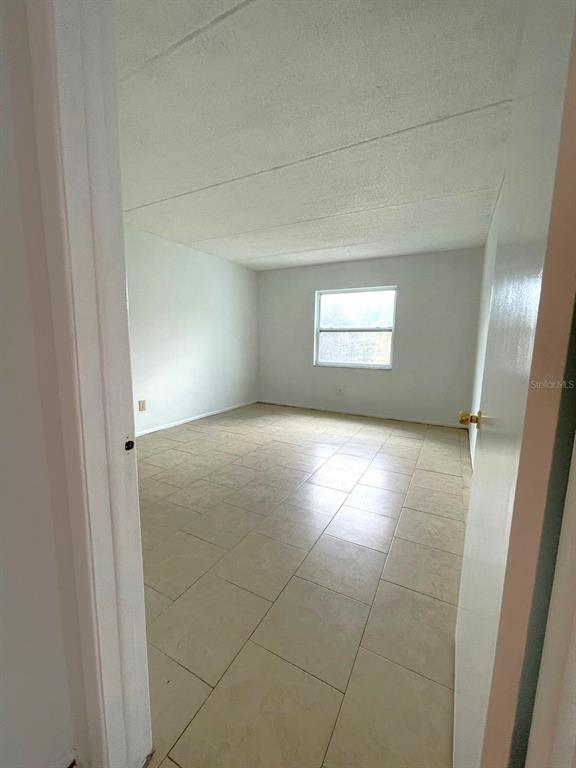 Building Photo - 2846 Somerset Park Dr