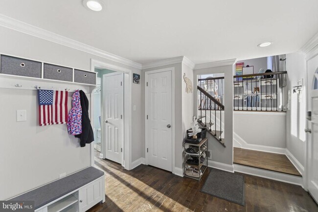 Building Photo - 38 Vine Way