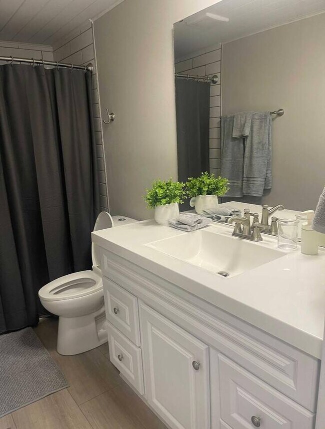 Building Photo - N3185 Seward Heights Rd