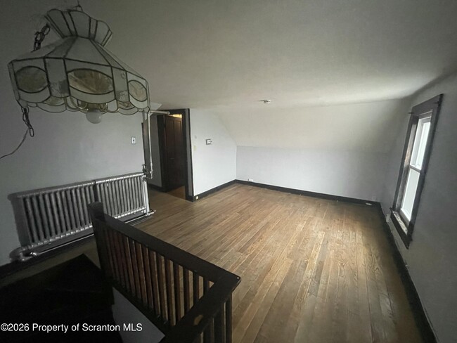 Building Photo - 949 N Irving Ave