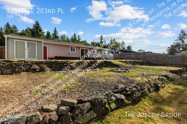 Building Photo - 12520 SE 203 Pl