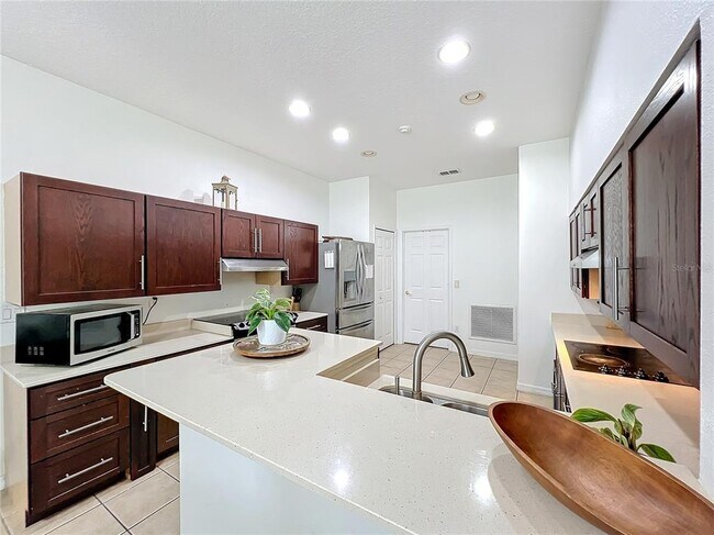 Building Photo - 4729 Spindletree Ln