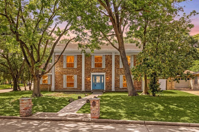 Building Photo - 2114 Briargreen Dr