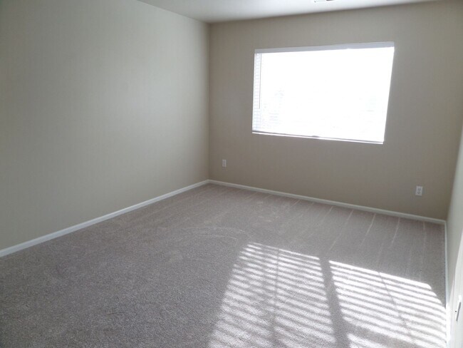 Building Photo - Gorgeous 3 Bedroom Home in Fantastic Bothell Location!