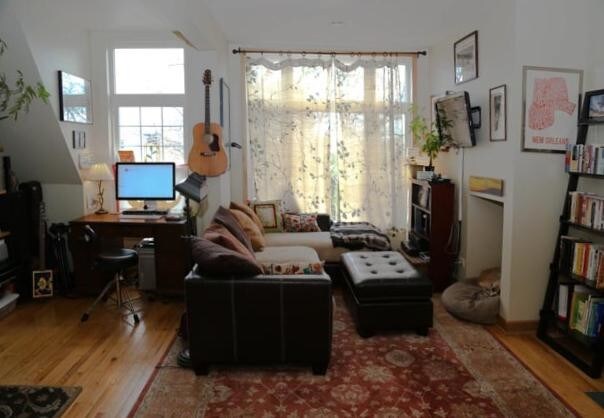 Living area with fireplace - 1942 N Kimball Ave