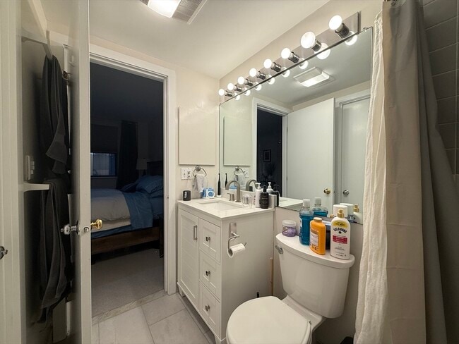 Building Photo - 18-20 E Springfield St