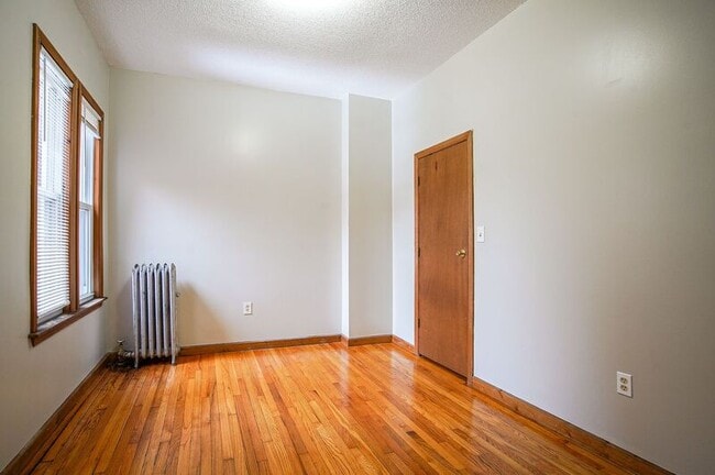 Building Photo - 193 Beech St