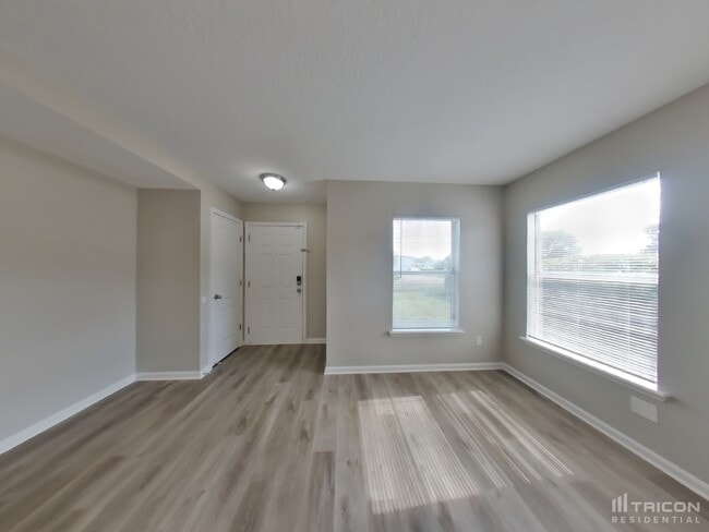 Building Photo - 76221 Long Pond Loop