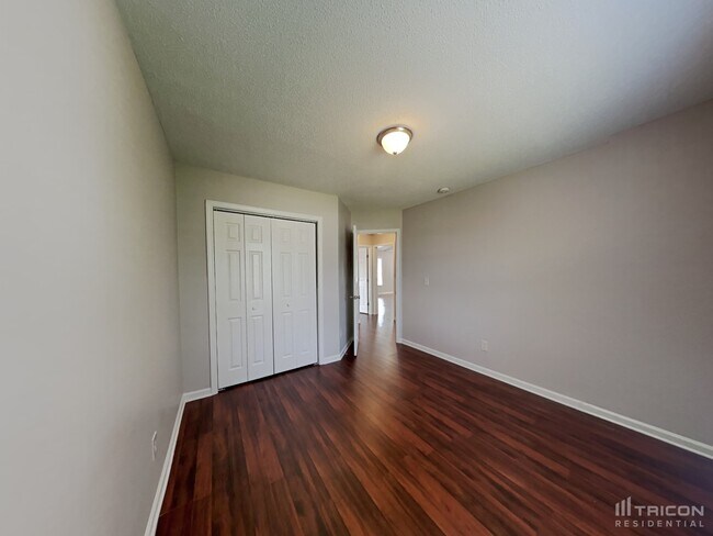 Building Photo - 81 Ashcott Dr