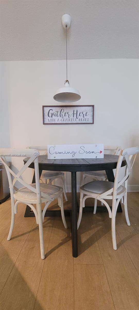 Building Photo - 12400 Vista Isles Dr