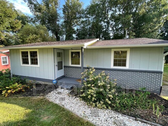 Building Photo - 45 High Meadow Rd