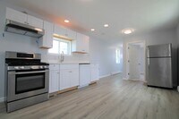 Building Photo - 52 Shawmut St
