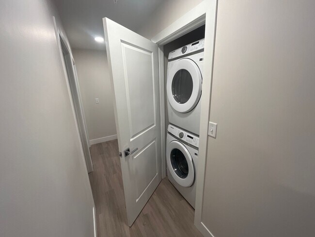 Building Photo - Reserve Mahomet 2br/2ba Townhome