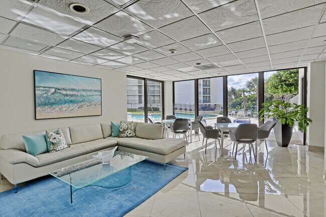 Building Photo - 5420 N Ocean Dr