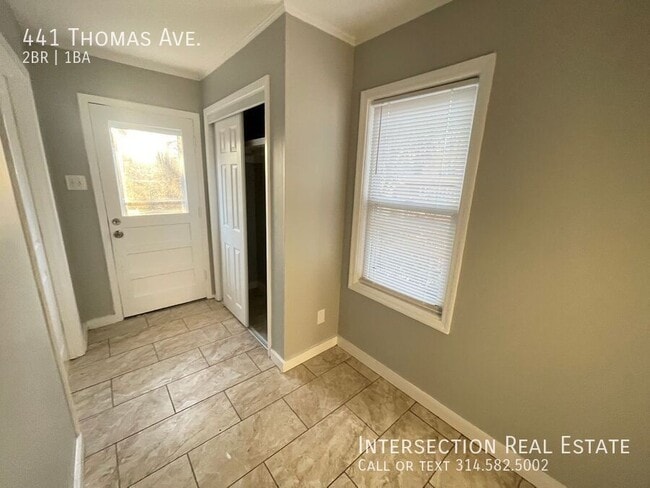 Building Photo - 441 Thomas Ave