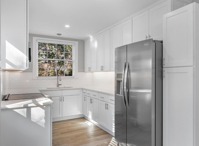Building Photo - 4315 Bromley Ln