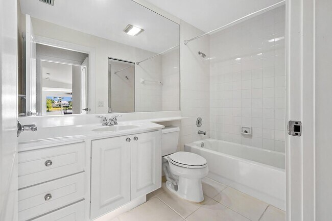 Building Photo - 8270 Eleuthera Ln