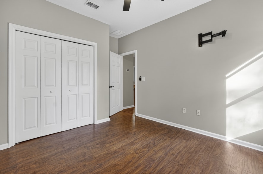 Building Photo - 1601 Majestic View Ln