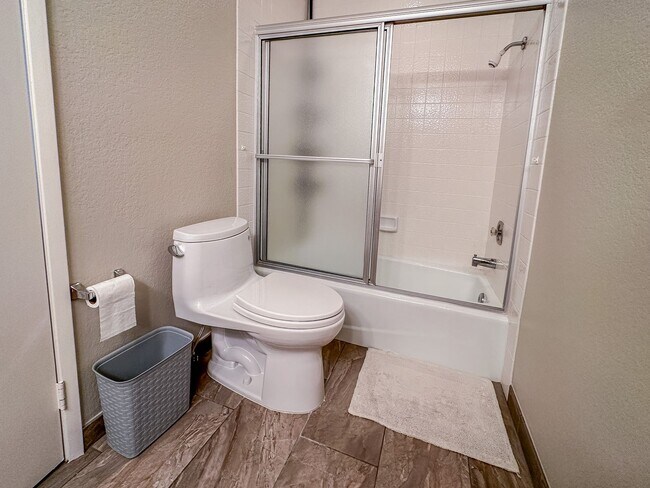 Building Photo - Tierrasanta Furnished Short-Term Rental