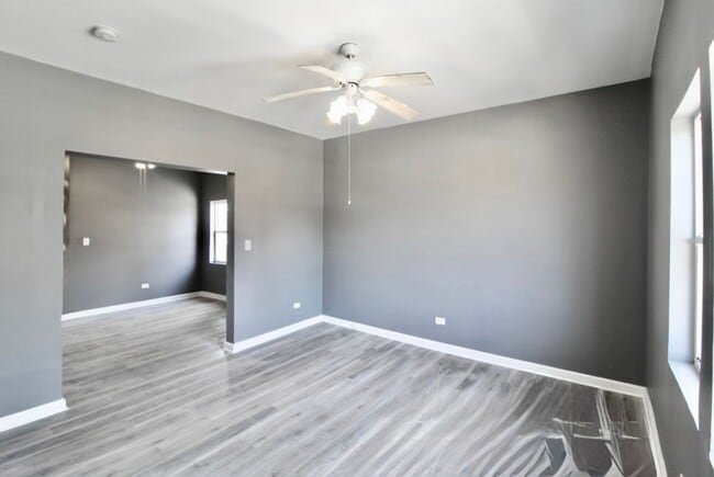 Building Photo - 2457 W 47th Pl