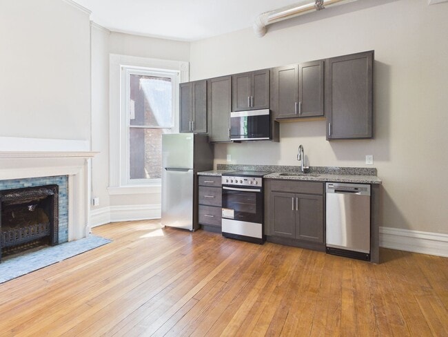 Building Photo - 7 E Franklin St