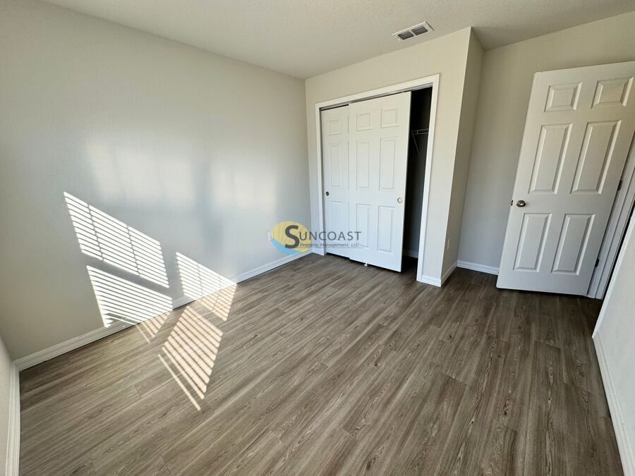 Building Photo - 7632 Mailes Ct