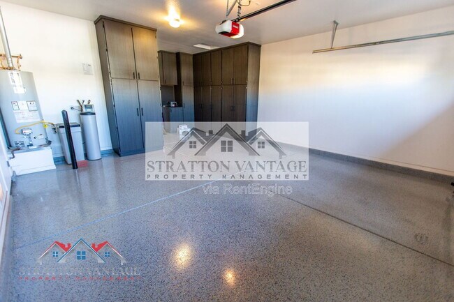 Building Photo - 4179 E Cynthia St