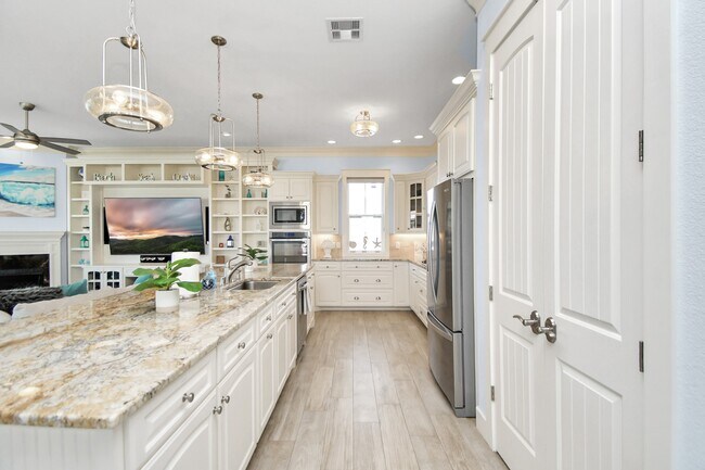 Building Photo - 3803 Neptune