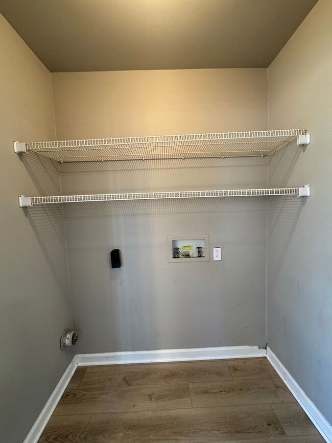 Building Photo - Beautiful Single Family Home